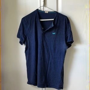 Hollister short sleeve open neck Henley shirt, size: large
